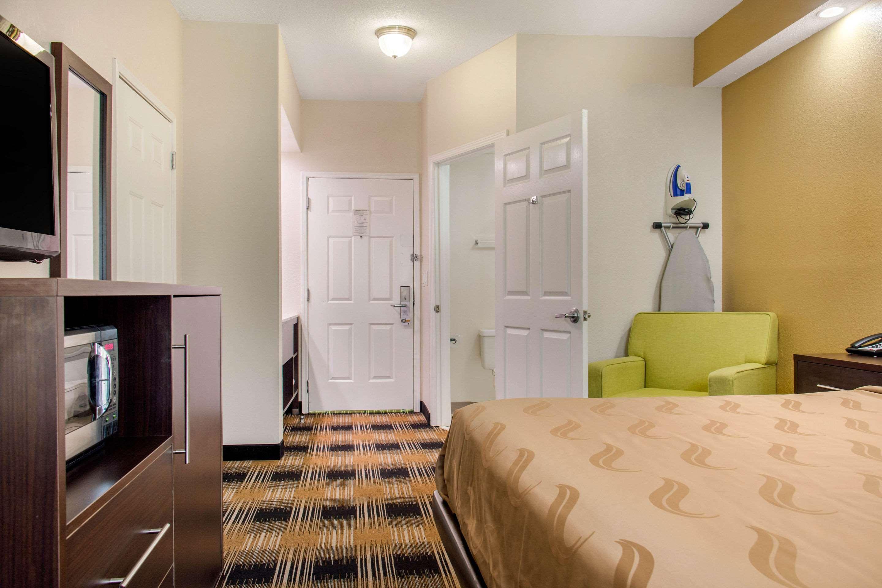 Quality Inn Pooler - Savannah I-95 Bagian luar foto