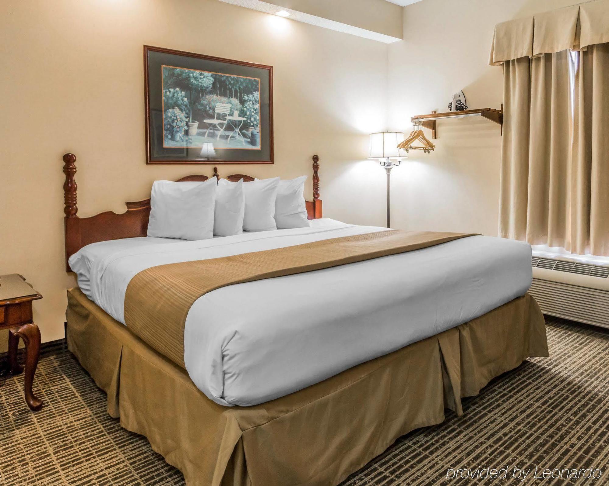 Quality Inn Pooler - Savannah I-95 Bagian luar foto