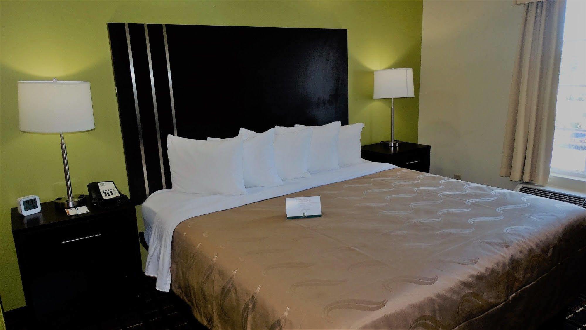 Quality Inn Pooler - Savannah I-95 Bagian luar foto