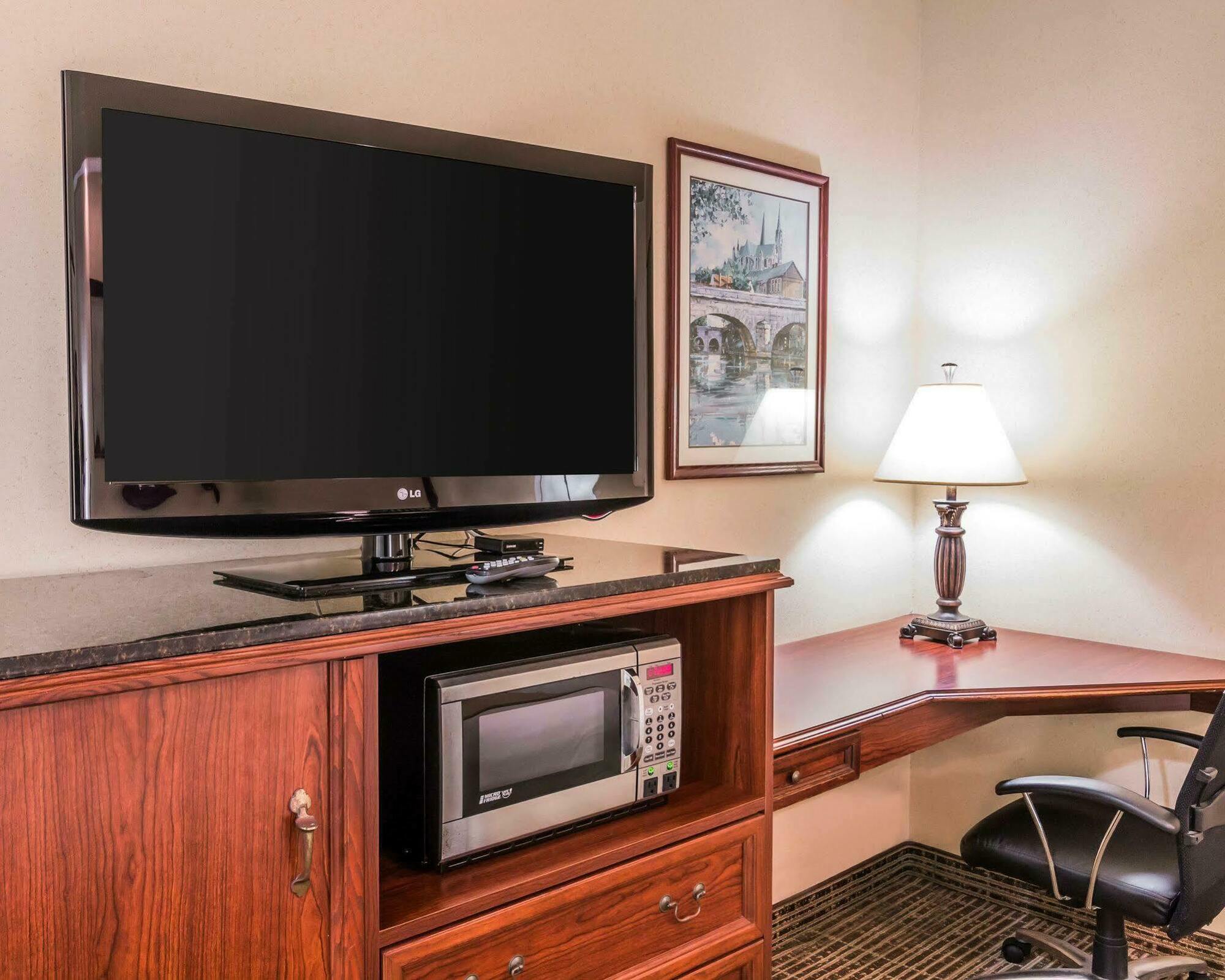 Quality Inn Pooler - Savannah I-95 Bagian luar foto